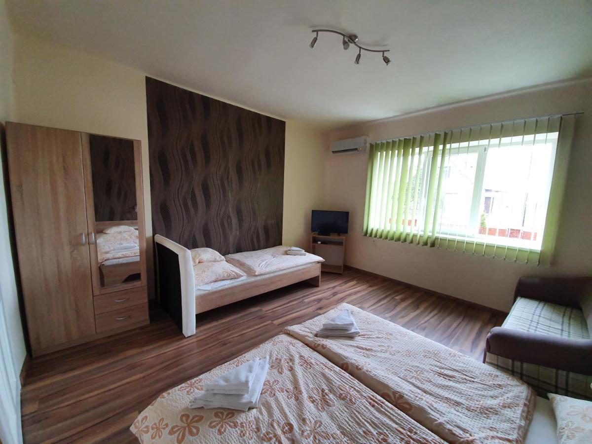 Ladik Vendeghaz Otel Tiszafüred Dış mekan fotoğraf