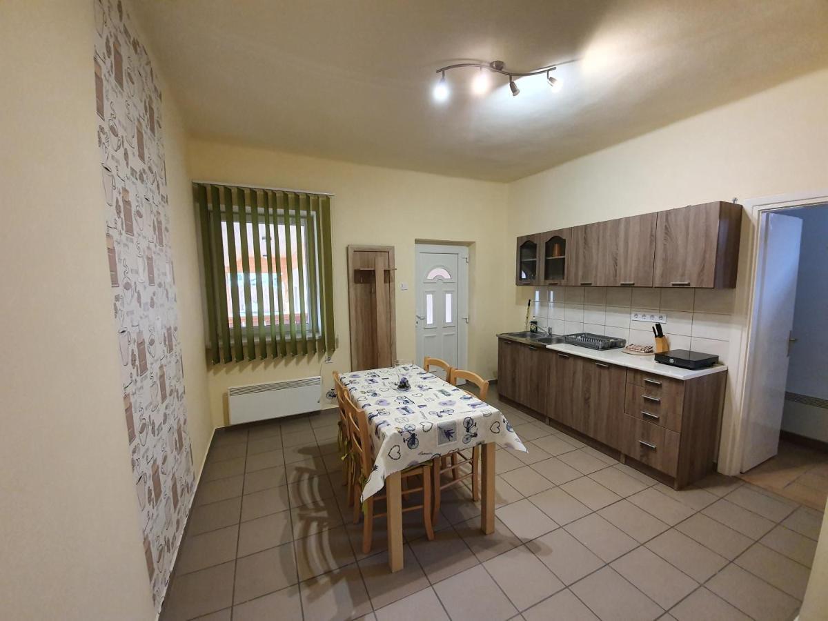 Ladik Vendeghaz Otel Tiszafüred Dış mekan fotoğraf